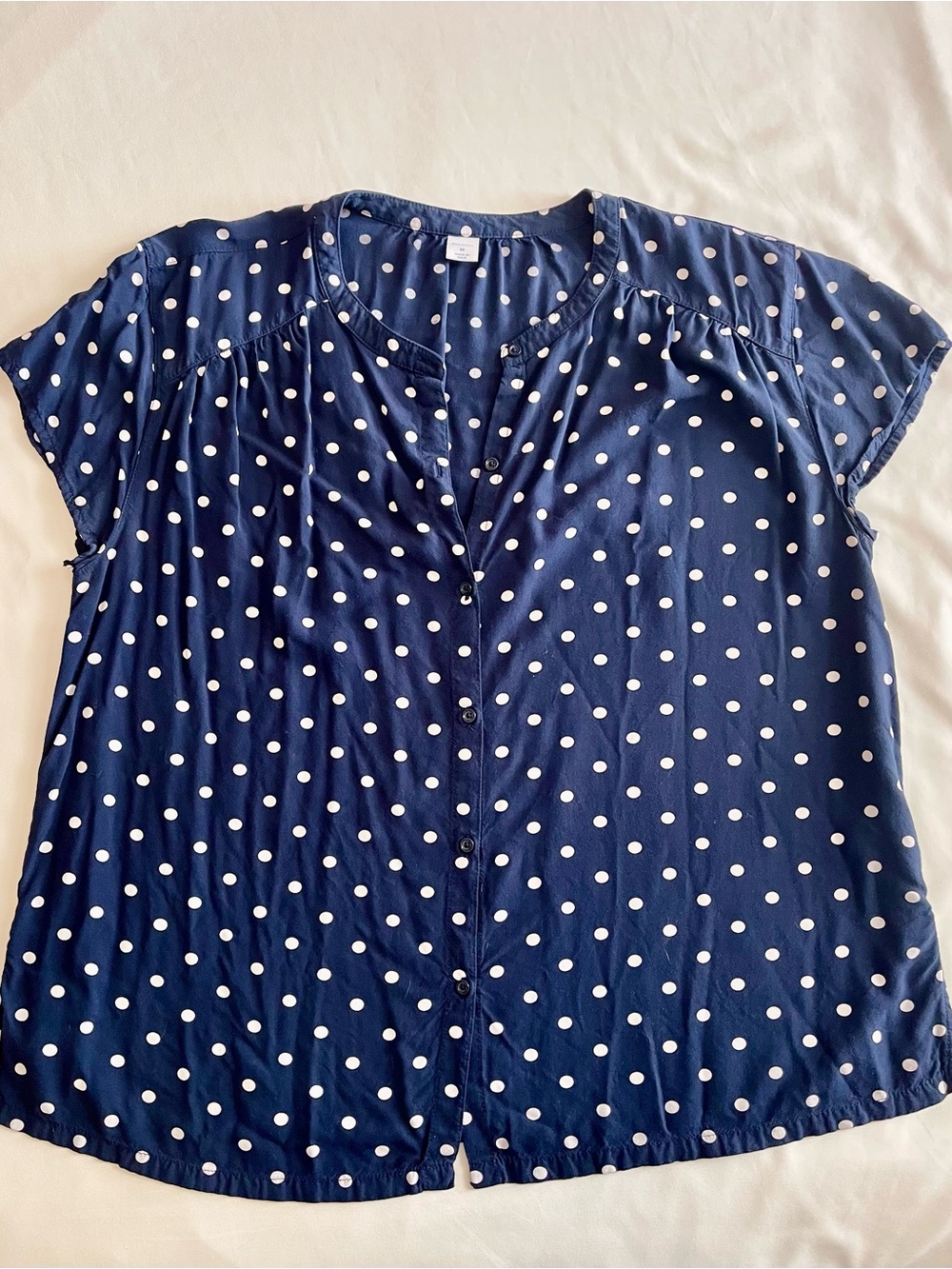 Old Navy Polka Dot Navy Button Up Short Sleeve Blouse